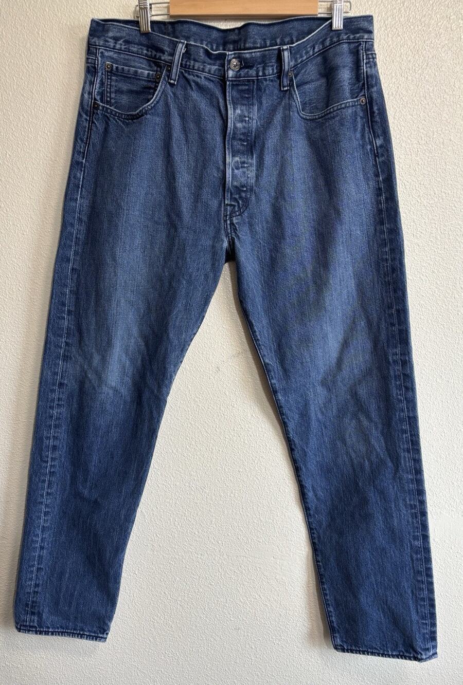Levi's 501 Jeans Mens 36x32 Straight Leg Button Fly Medium Wash Western Cowboy
